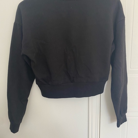 Black crop crewneck from garage. Size X-Small - Picture 2 of 2